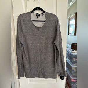 Men’s size medium. STRELLSON shirt. Very soft without tags. Linen and‎ nylon.